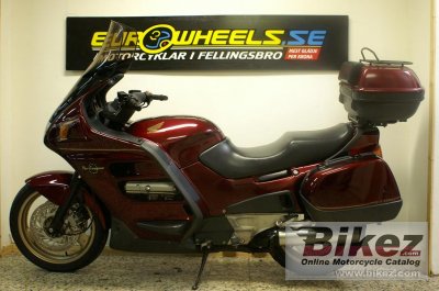 2000 Honda ST 1100 Pan-European STD-ST 1100 Pan-European CBS-ABS with TCS photo